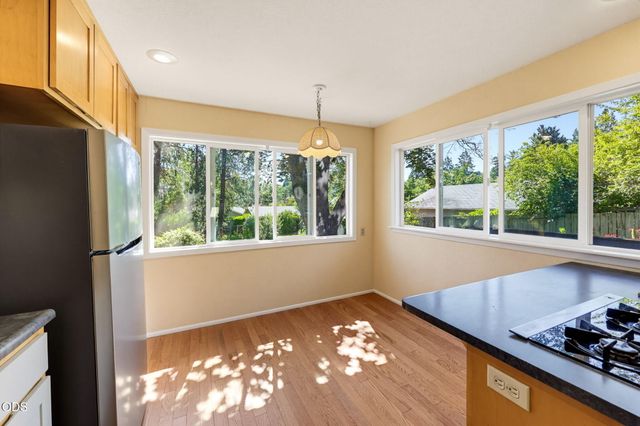 840 Harmony Lane, Ashland, OR 97520