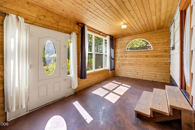 840 Harmony Lane, Ashland, OR 97520