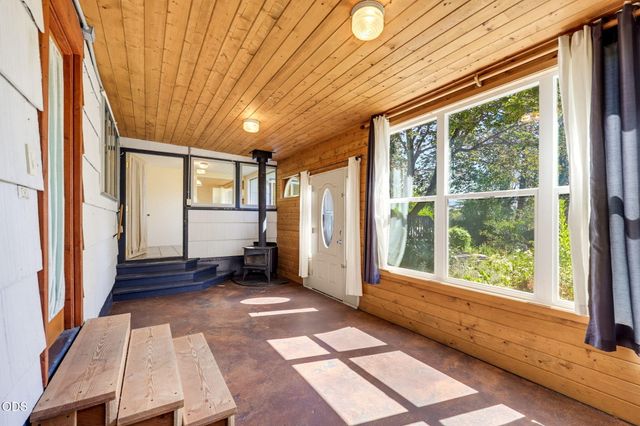 840 Harmony Lane, Ashland, OR 97520