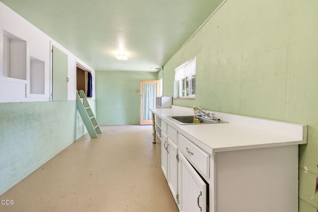 840 Harmony Lane, Ashland, OR 97520