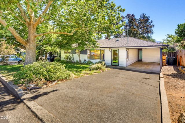 840 Harmony Lane, Ashland, OR 97520