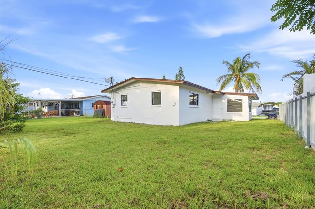 17360 SW 121st Avenue, Miami, FL 33177