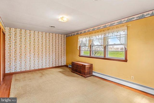 2566 GOLDEN DR, East Petersburg, PA 17520