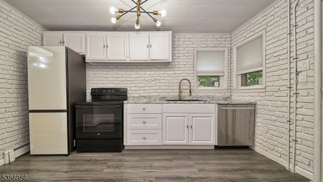 29 Oldham Rd, Wayne Twp., NJ 07470
