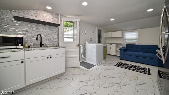 29 Oldham Rd, Wayne Twp., NJ 07470
