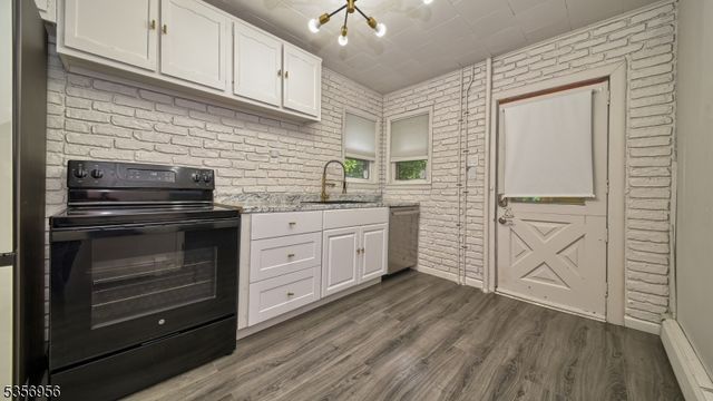 29 Oldham Rd, Wayne Twp., NJ 07470