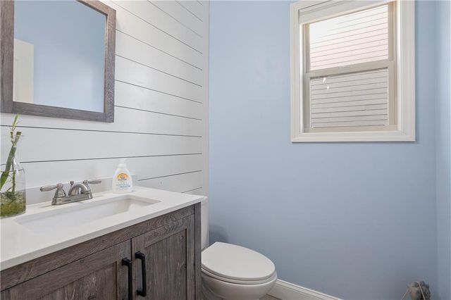 811 Walnut Woods Drive, Braselton, GA 30517