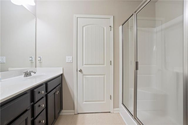 811 Walnut Woods Drive, Braselton, GA 30517