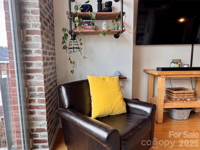 12 S Lexington Avenue 401, Asheville, NC 28801