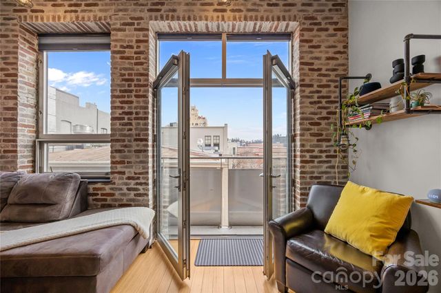 12 S Lexington Avenue 401, Asheville, NC 28801