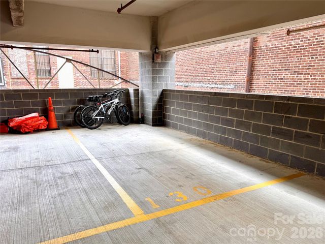 12 S Lexington Avenue 401, Asheville, NC 28801