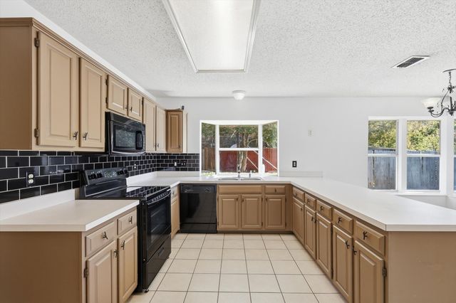 1808 Williams Way Lane, Dallas, TX 75228