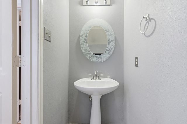 1808 Williams Way Lane, Dallas, TX 75228