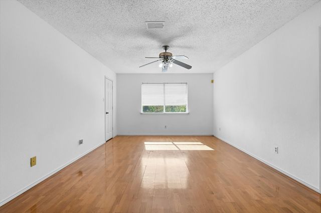 1808 Williams Way Lane, Dallas, TX 75228