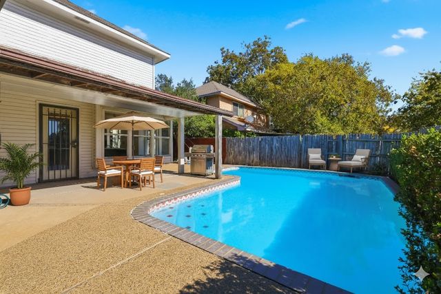 1808 Williams Way Lane, Dallas, TX 75228