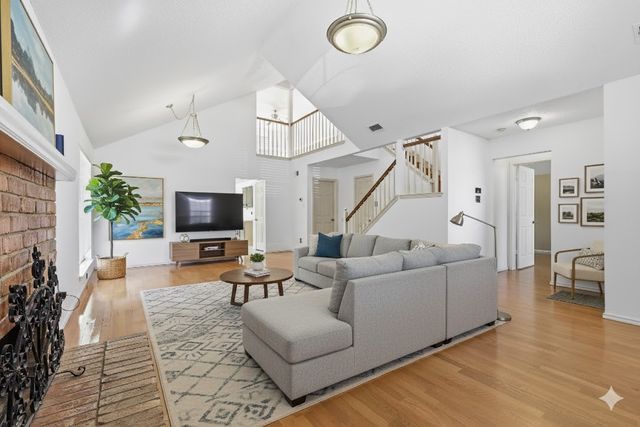 1808 Williams Way Lane, Dallas, TX 75228