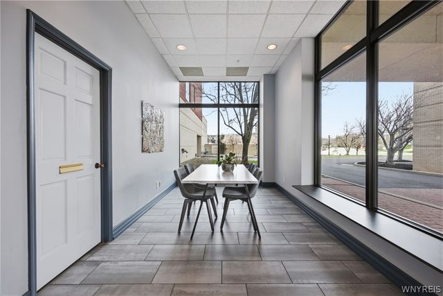 207 Admirals Circle, Buffalo, NY 14202