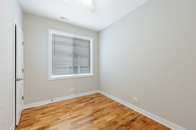 3029 W Washington Boulevard 2, Chicago, IL 60612