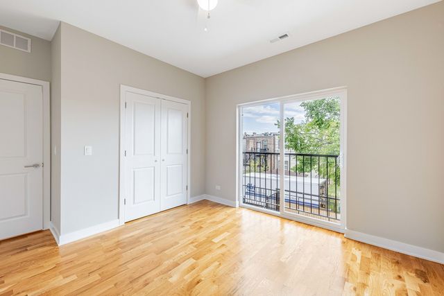 3029 W Washington Boulevard 2, Chicago, IL 60612