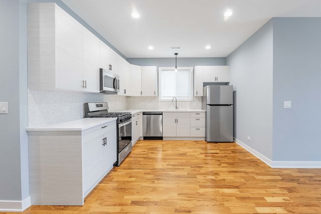 3029 W Washington Boulevard 2, Chicago, IL 60612