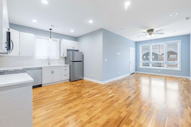 3029 W Washington Boulevard 2, Chicago, IL 60612