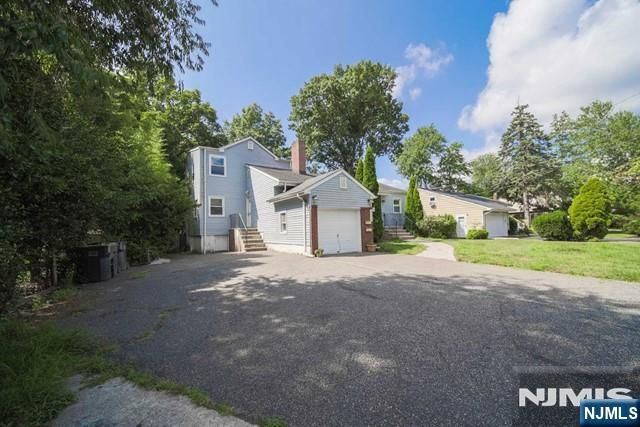 322 Hickory A, Bergenfield, NJ 07621