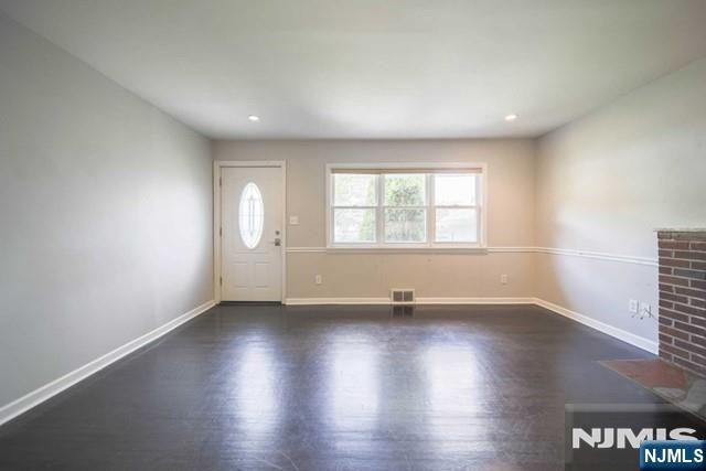 322 Hickory A, Bergenfield, NJ 07621