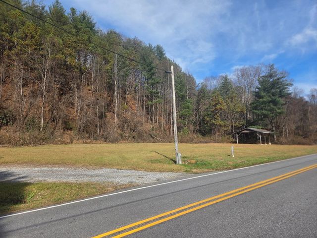 6785 Airport Road, Andrews, NC 28901