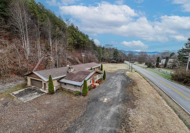 6785 Airport Road, Andrews, NC 28901