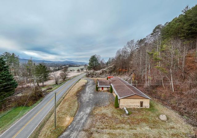 6785 Airport Road, Andrews, NC 28901