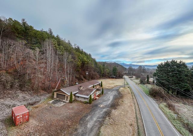 6785 Airport Road, Andrews, NC 28901