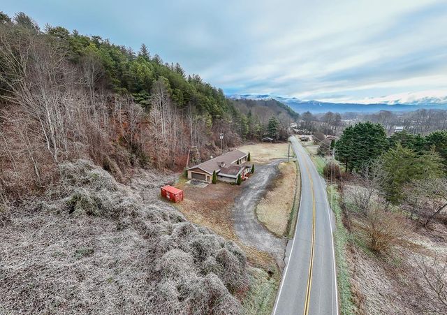 6785 Airport Road, Andrews, NC 28901