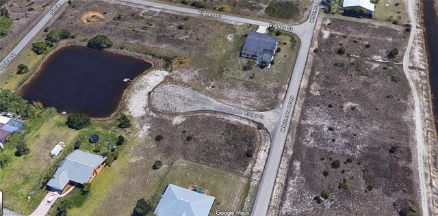 1819 Rodeo CT, Lehigh Acres, FL 33972