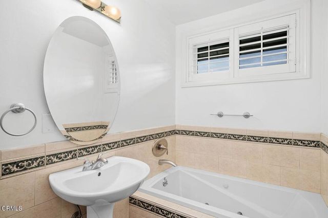 3585 Figueroa Street, Glendale, CA 91206