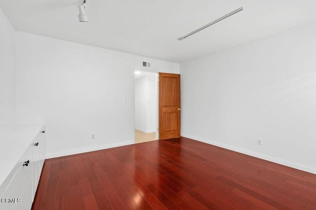 3585 Figueroa Street, Glendale, CA 91206