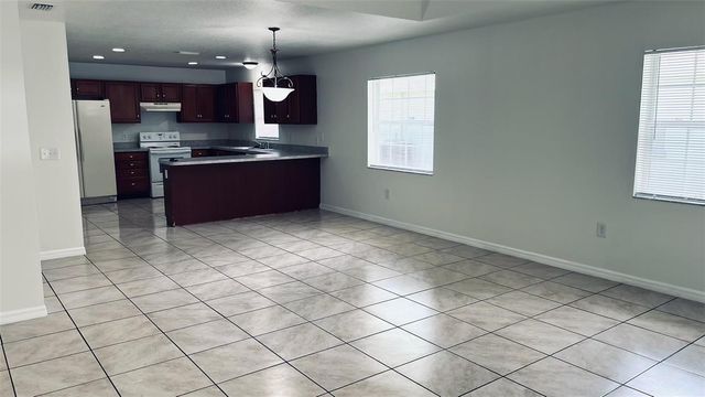 4737 5TH STREET, Zephyrhills, FL 33542