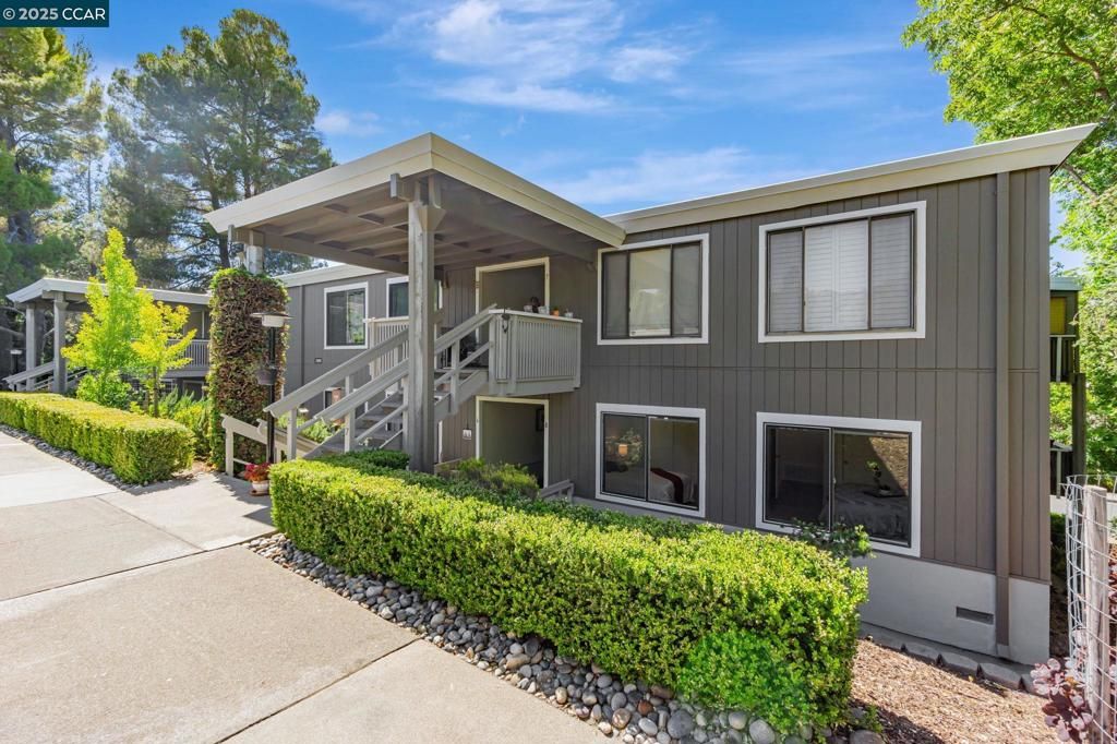 2900 Tice Creek Dr 8, Walnut Creek, CA 94595