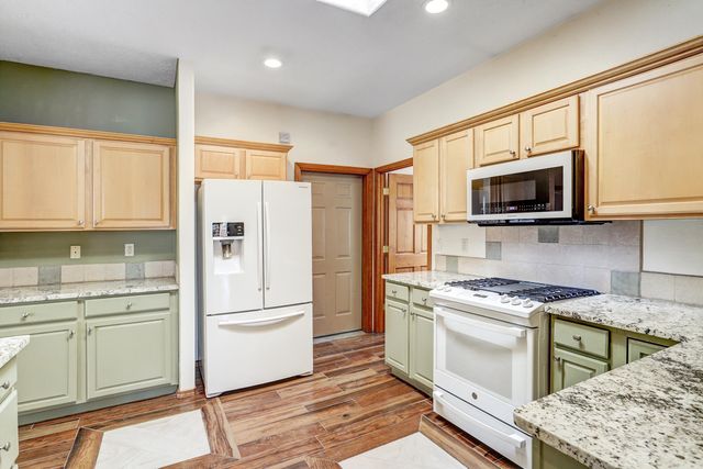 209 Manhattan Place NW, Albuquerque, NM 87104