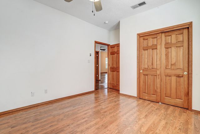 209 Manhattan Place NW, Albuquerque, NM 87104