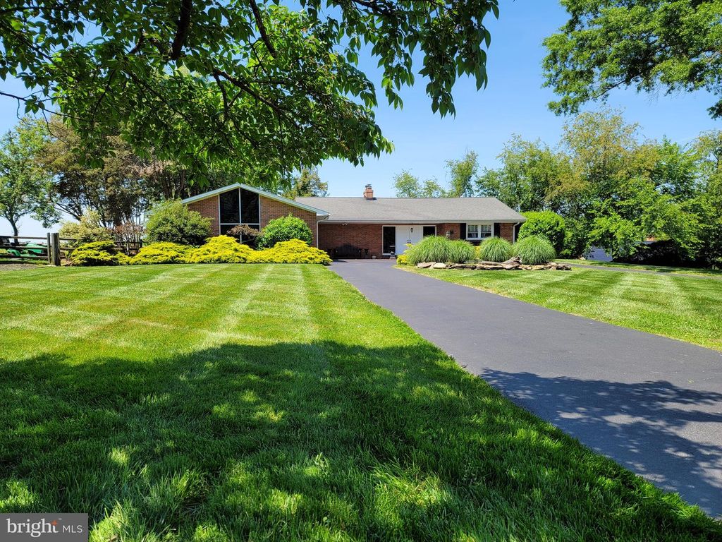 9705 MANTEO CT, Fort Washington, MD 20744