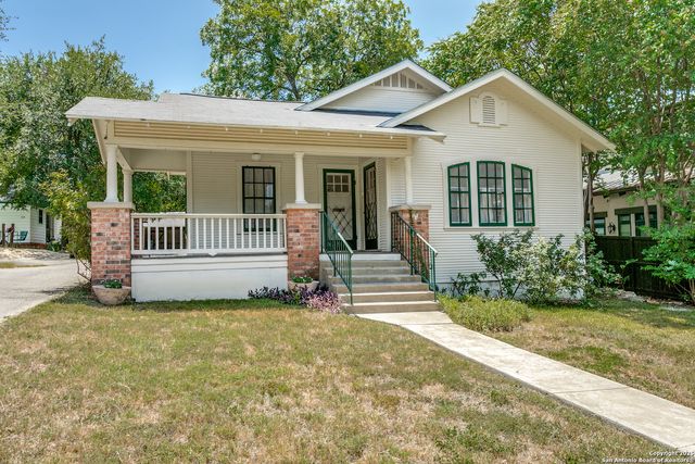212 CHICHESTER PL, Alamo Heights, TX 78209