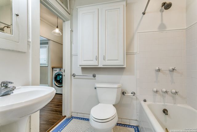 212 CHICHESTER PL, Alamo Heights, TX 78209