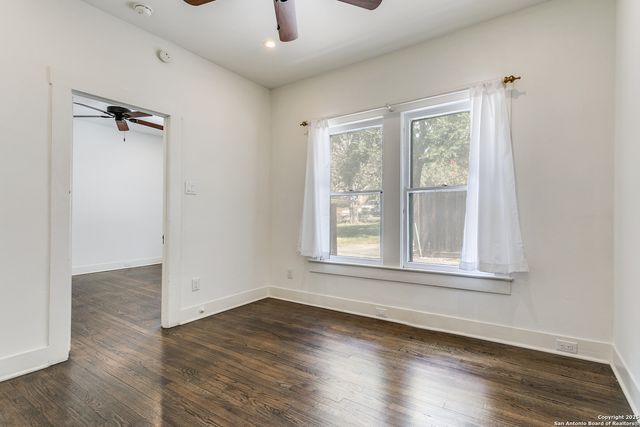 212 CHICHESTER PL, Alamo Heights, TX 78209
