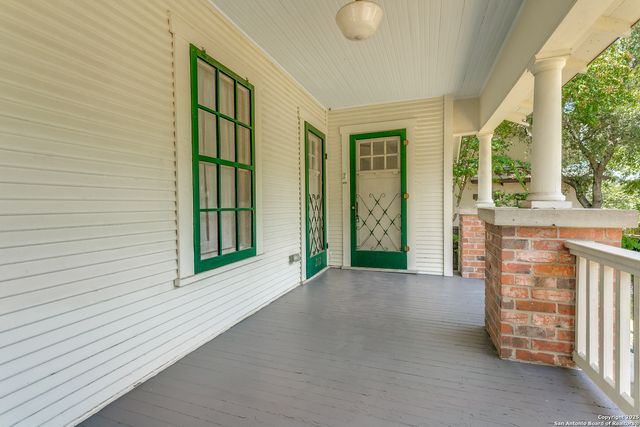 212 CHICHESTER PL, Alamo Heights, TX 78209