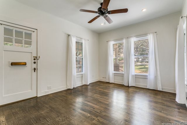 212 CHICHESTER PL, Alamo Heights, TX 78209