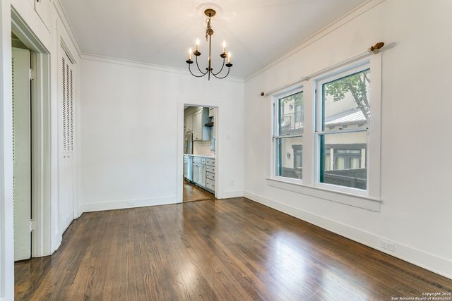 212 CHICHESTER PL, Alamo Heights, TX 78209
