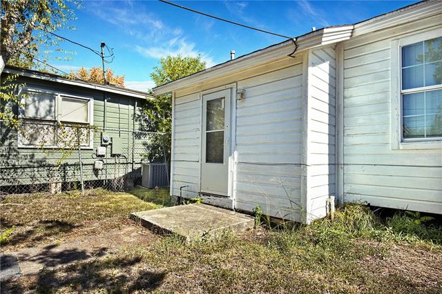 4533 W Nesbitt Dr, Corpus Christi, TX 78415