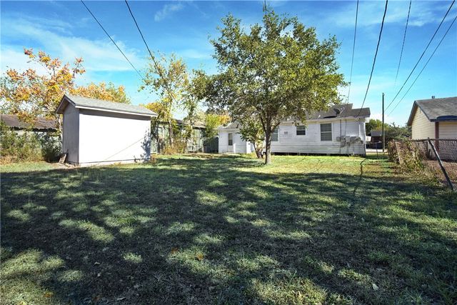 4533 W Nesbitt Dr, Corpus Christi, TX 78415