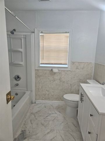 4533 W Nesbitt Dr, Corpus Christi, TX 78415