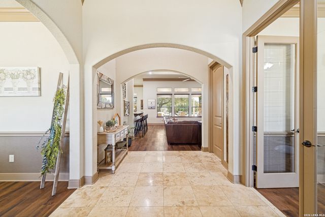 114 Hoskins Trail, Boerne, TX 78006